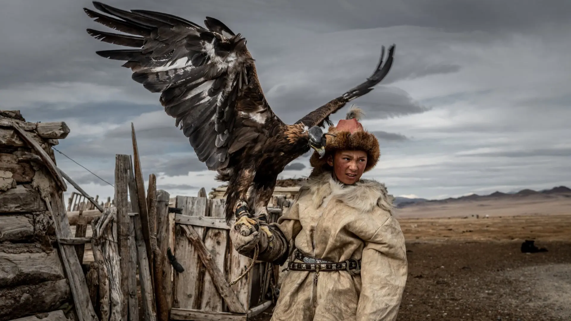 Le peuple de l'aigle et moi backdrop