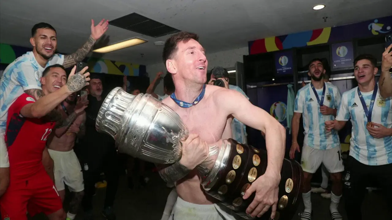 Messi backdrop