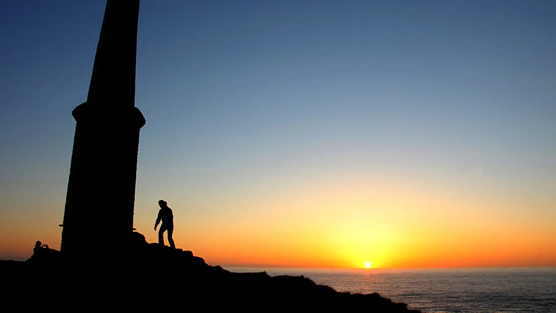 Country Tracks backdrop