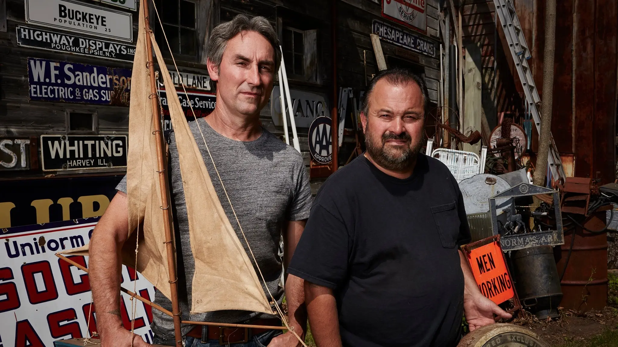 American Pickers: Best Of backdrop