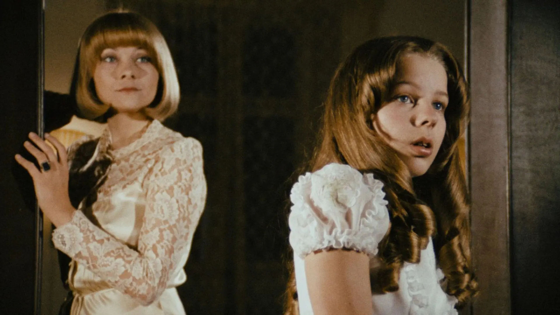 Chinese Roulette backdrop