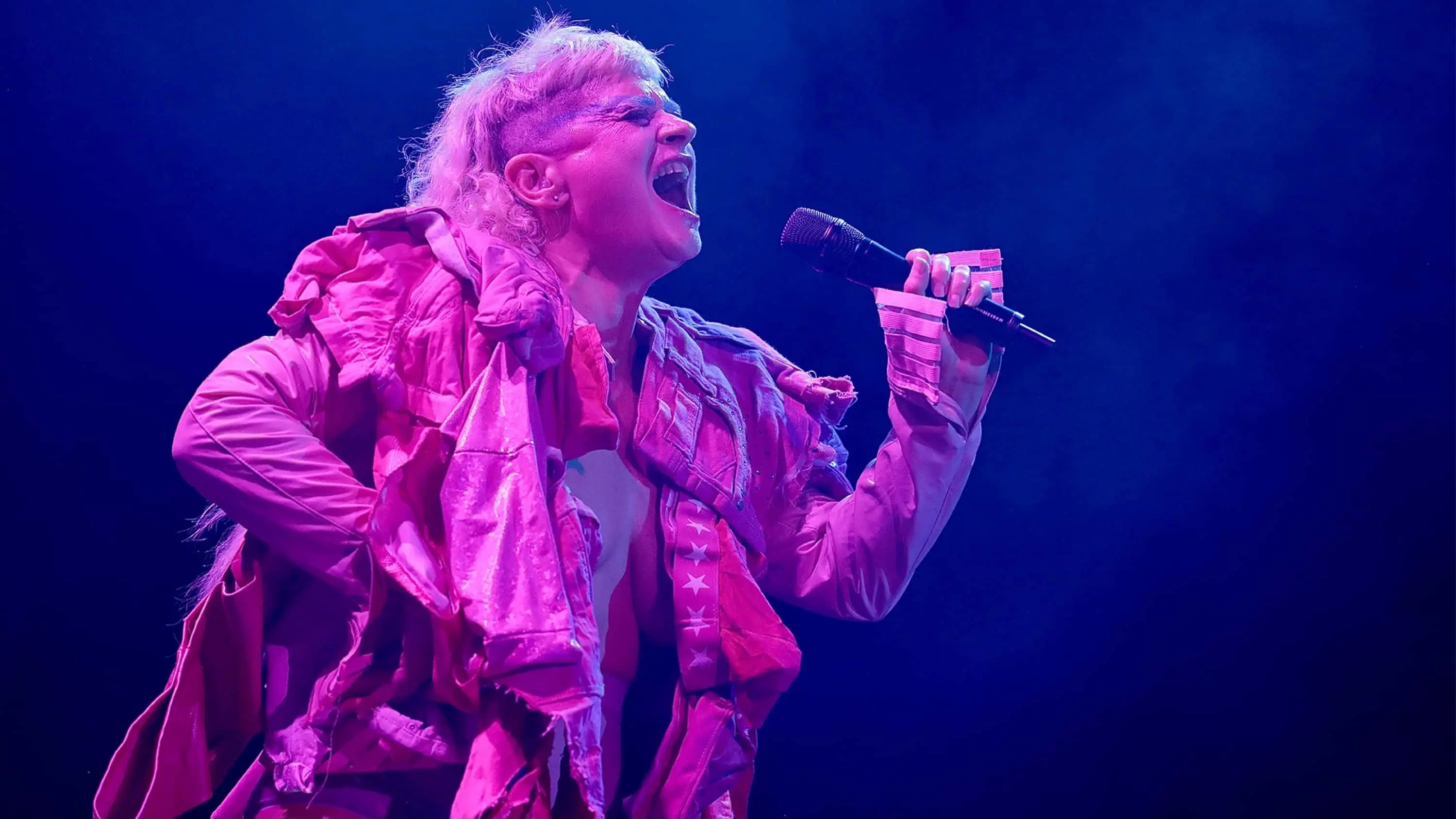 Teaches of Peaches backdrop