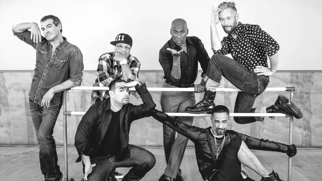 Strike a Pose backdrop