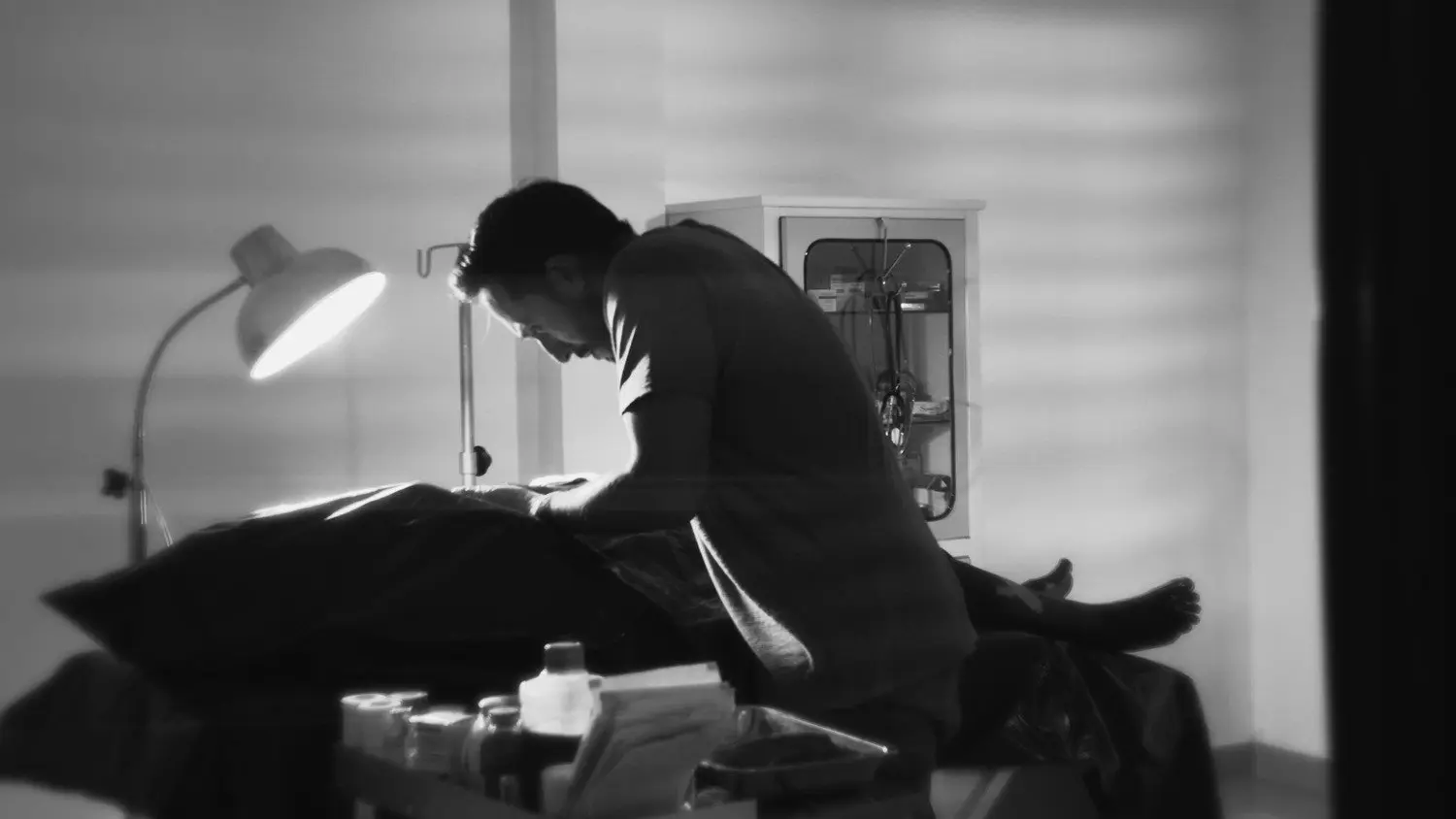 Ojos ajenos backdrop