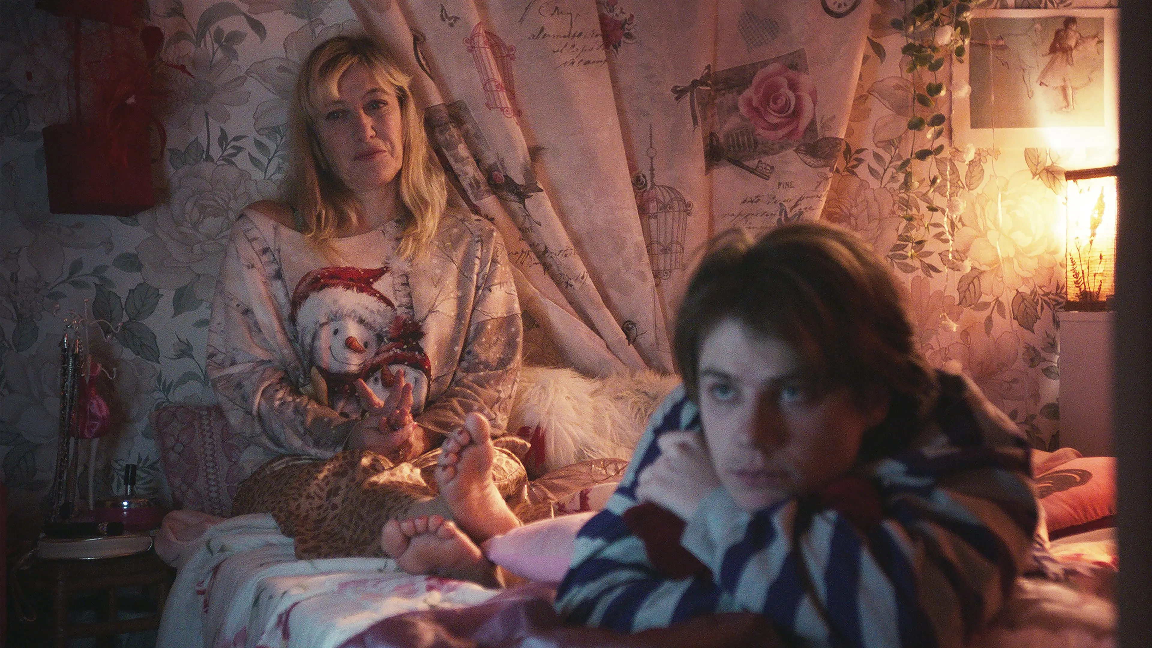 Somewhere in Love backdrop