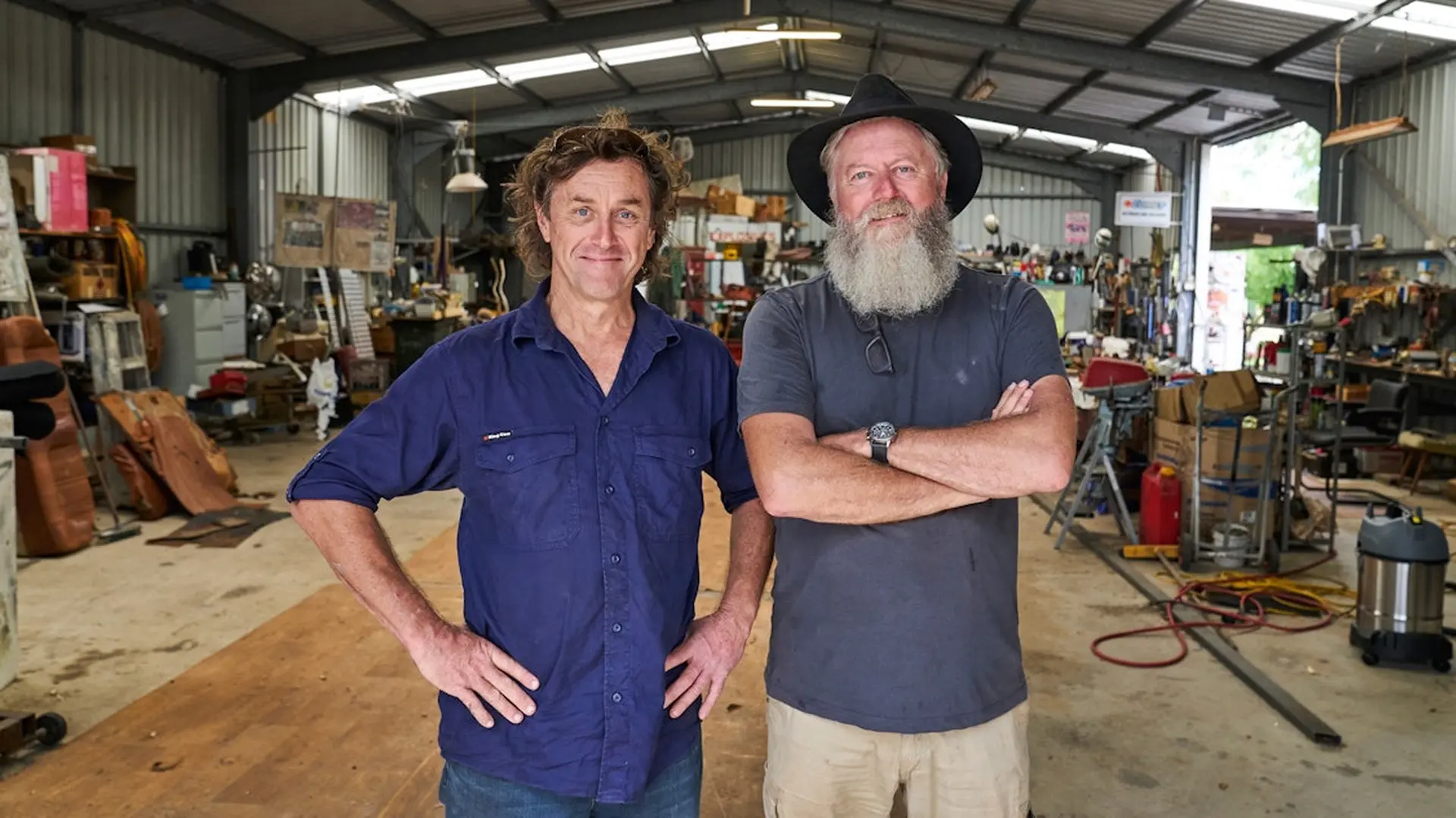 Outback Car Hunters backdrop