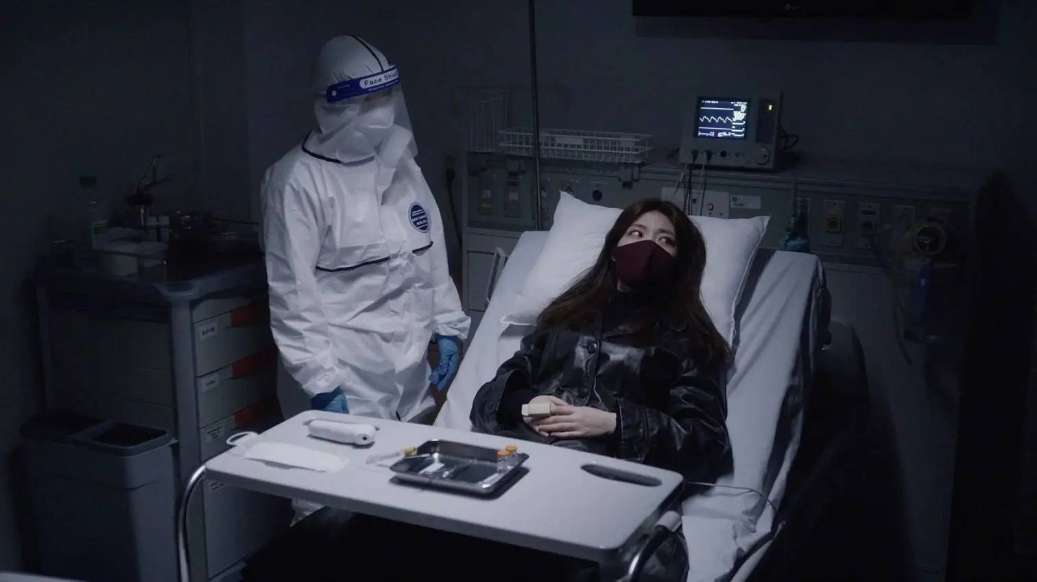 Red Mask KF94 backdrop