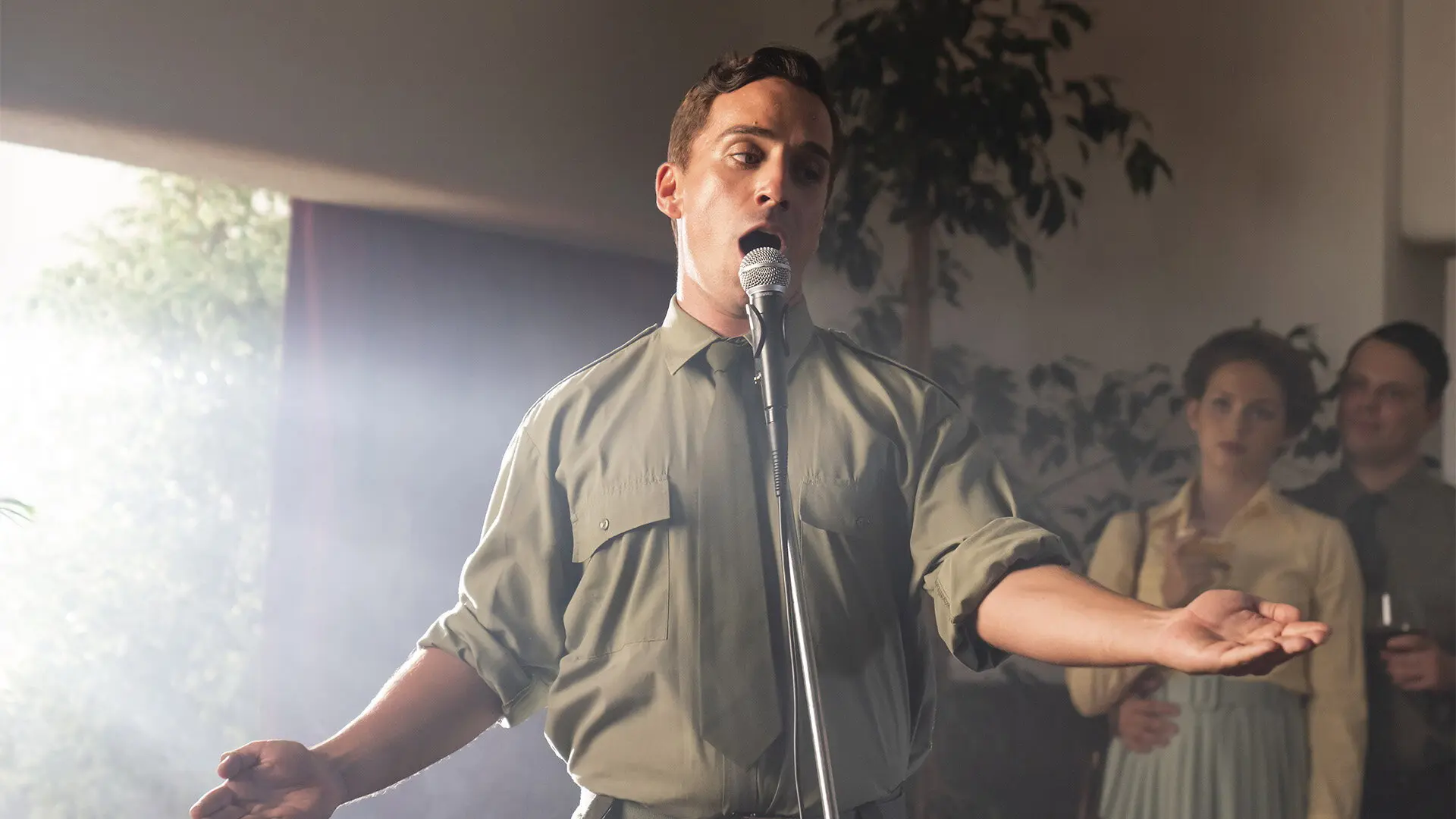 Marco Paulo backdrop