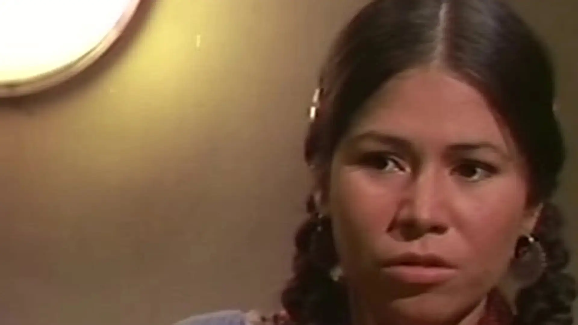 Tonta Tonta Pero No Tanto backdrop