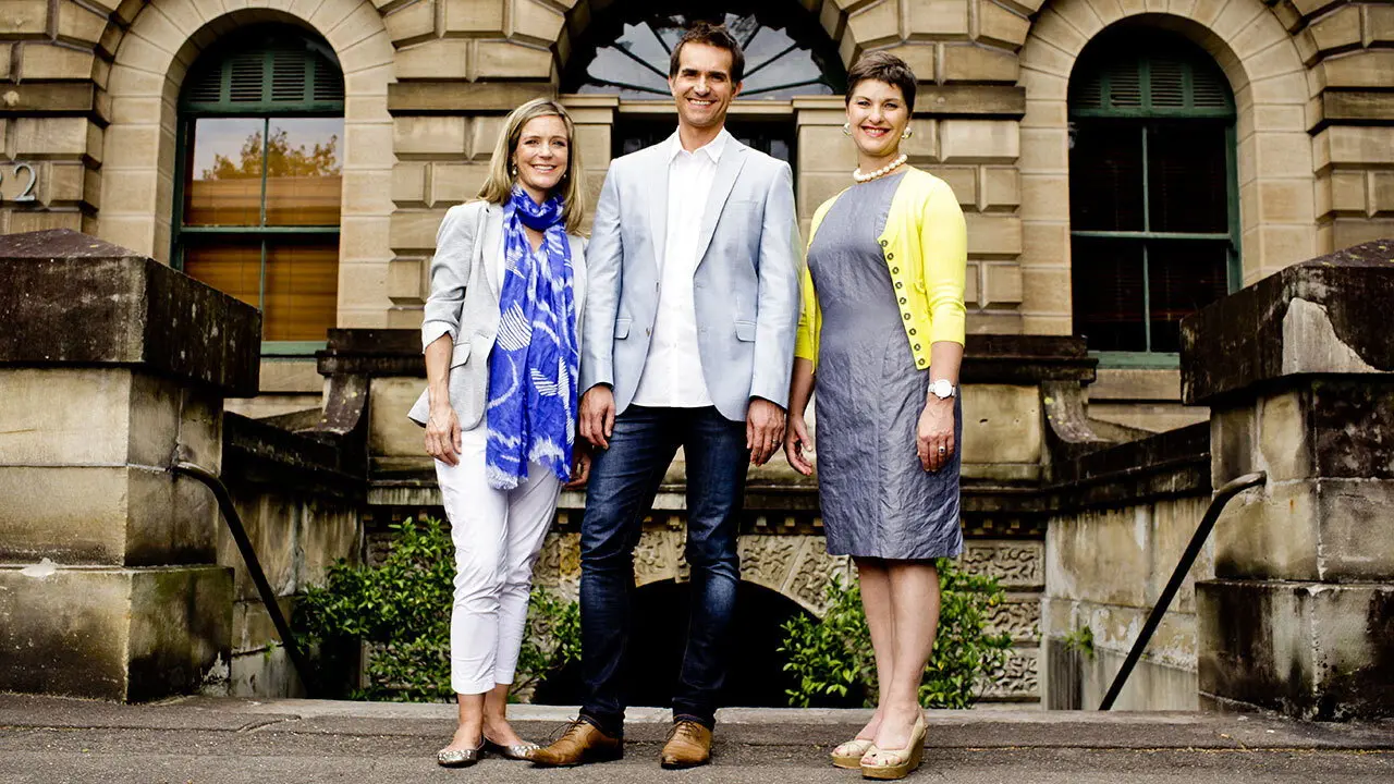 Making Couples Happy backdrop