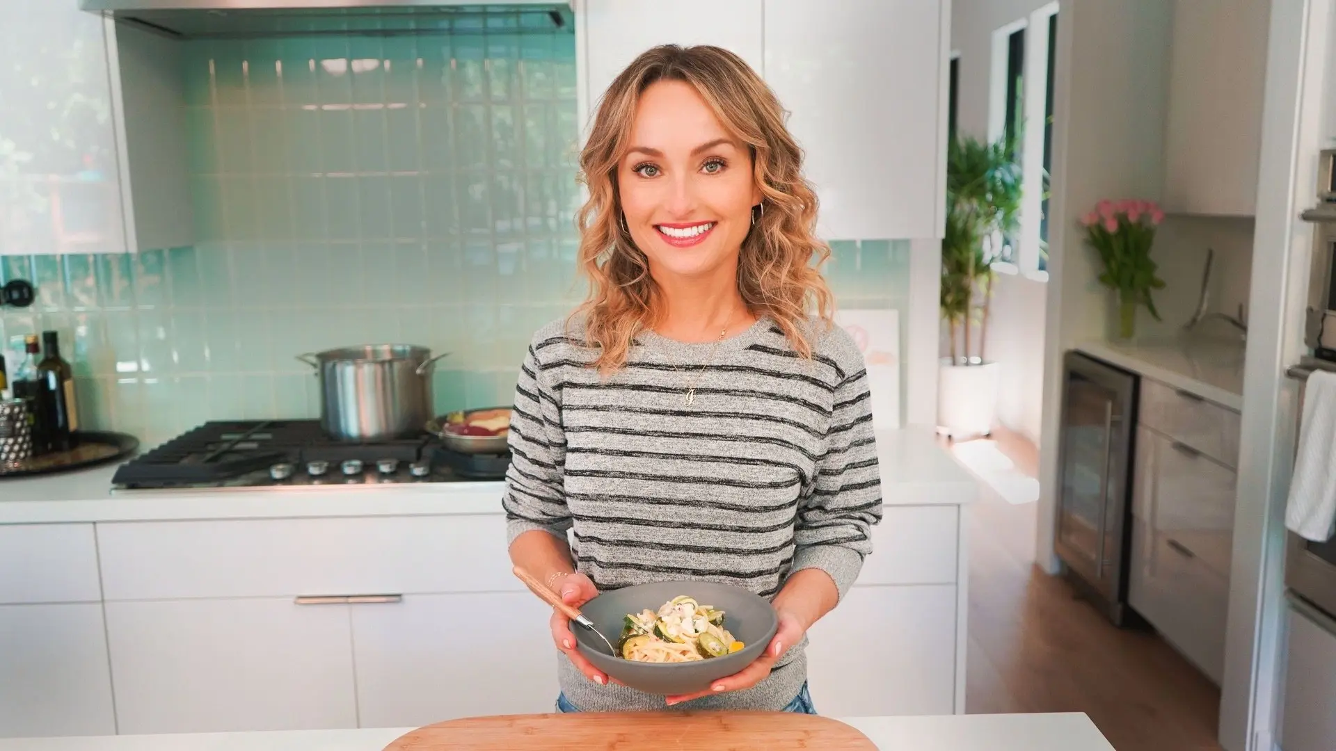 Giada at Home backdrop