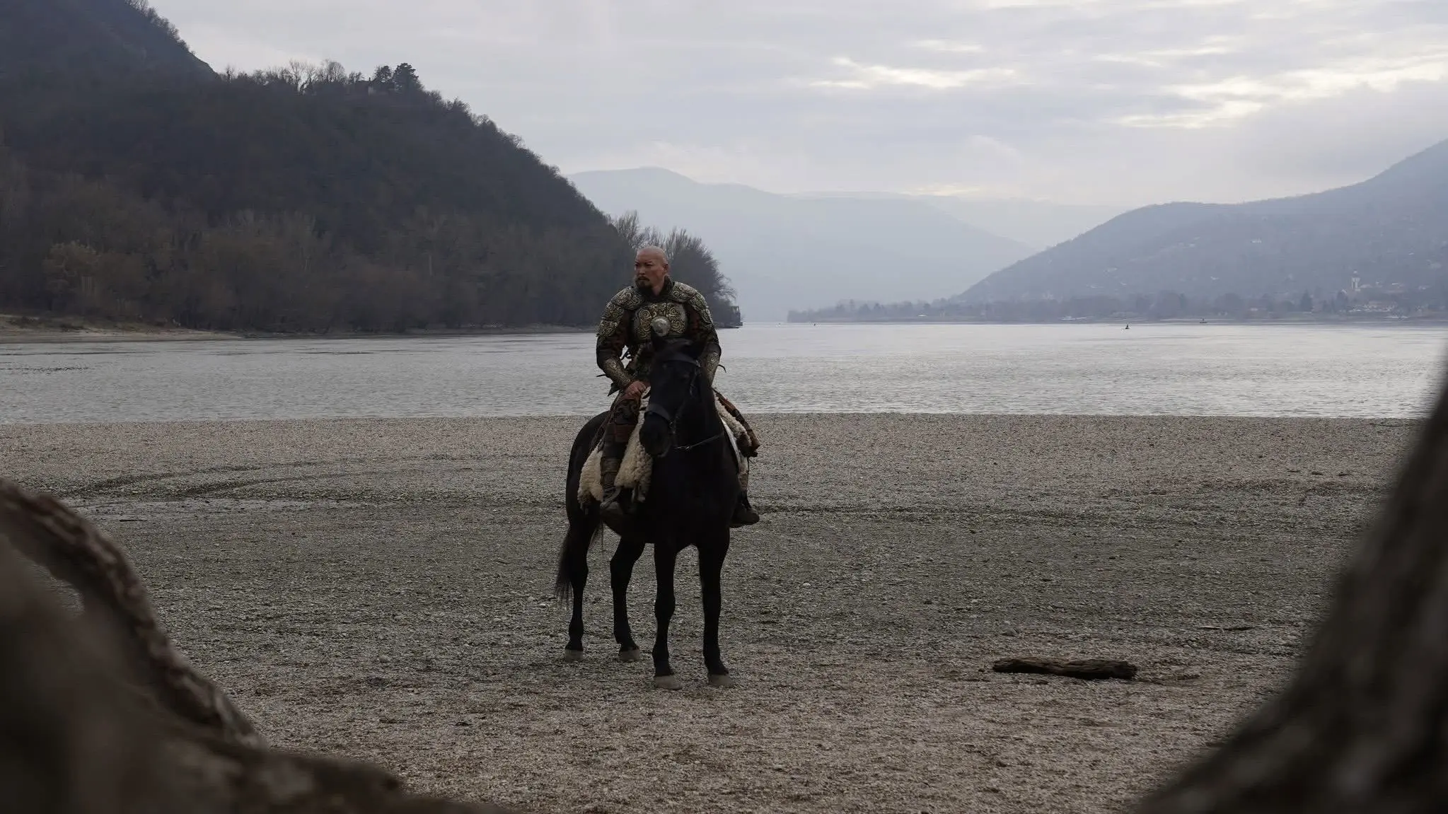 1242: Gateway to the West backdrop