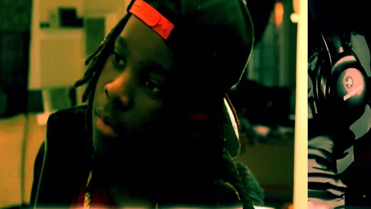 Social Net Stories: Millionaire Son backdrop