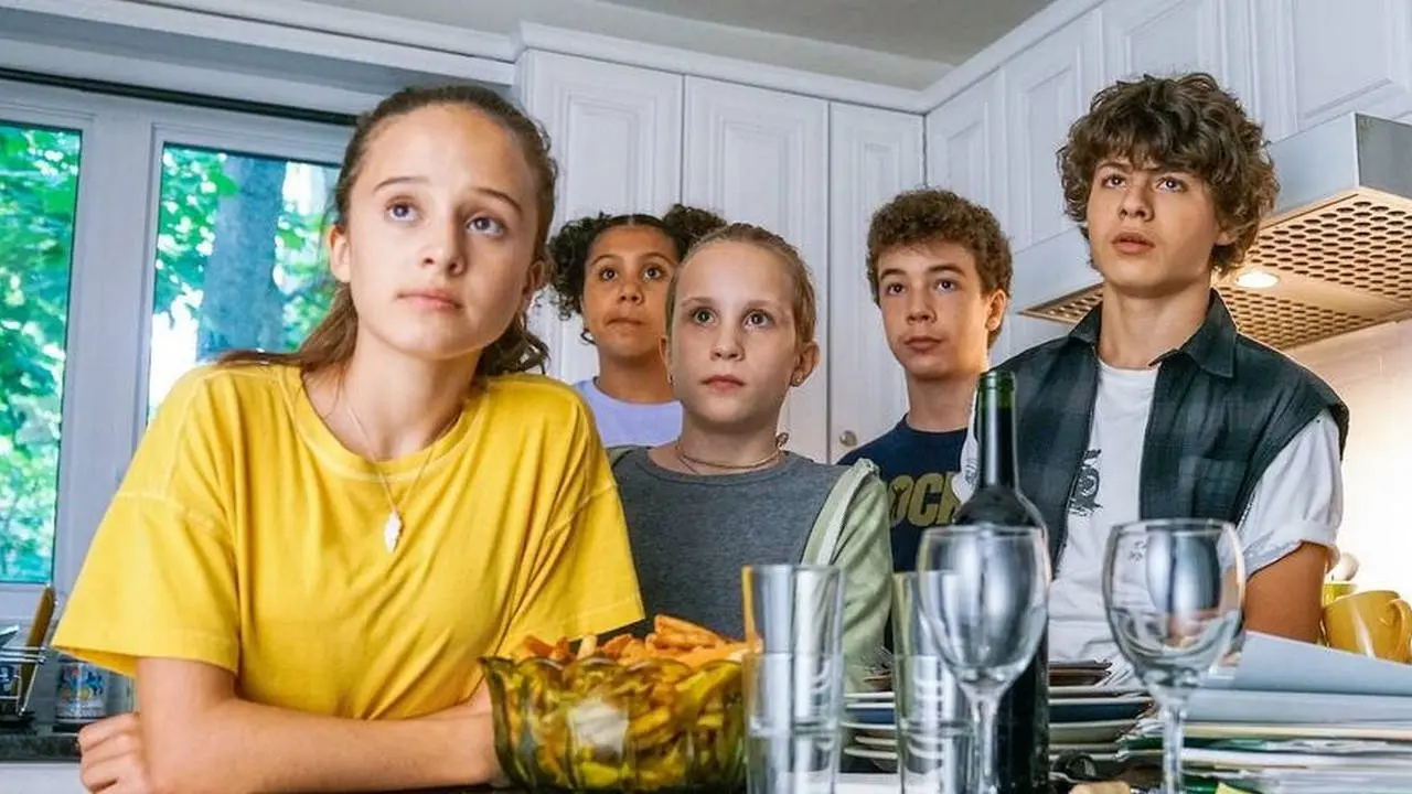 How to Get Your Parents to Divorce backdrop