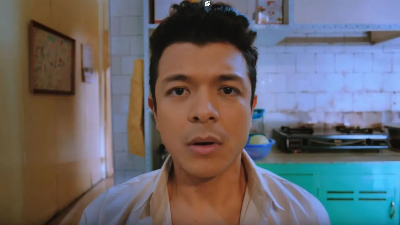 ABNKKBSNPLAKo?! backdrop