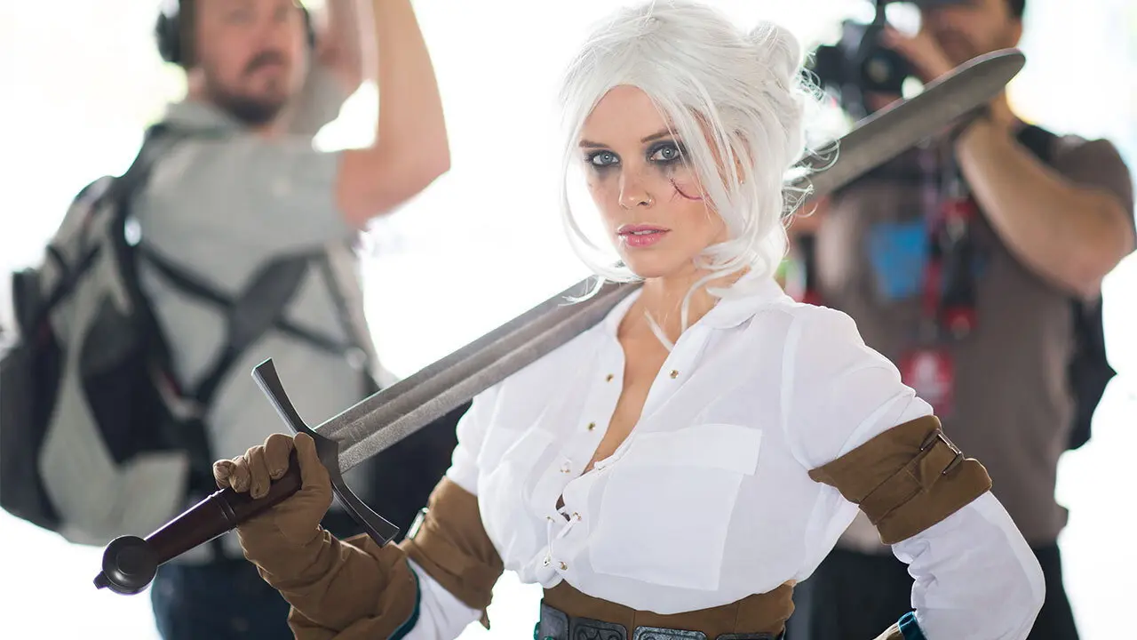 How To Be a Fan With Hex backdrop