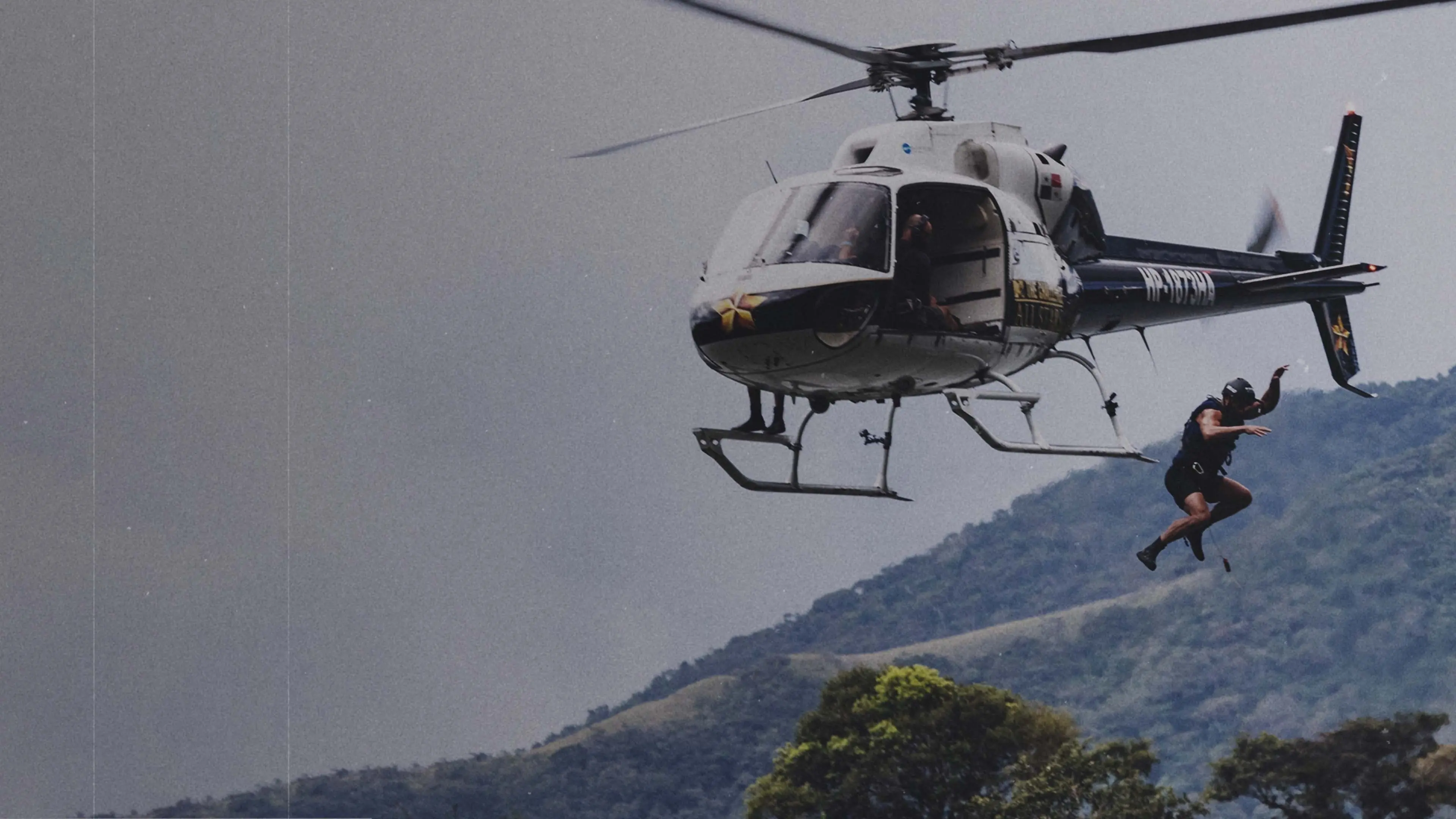 The Challenge: Untold History backdrop