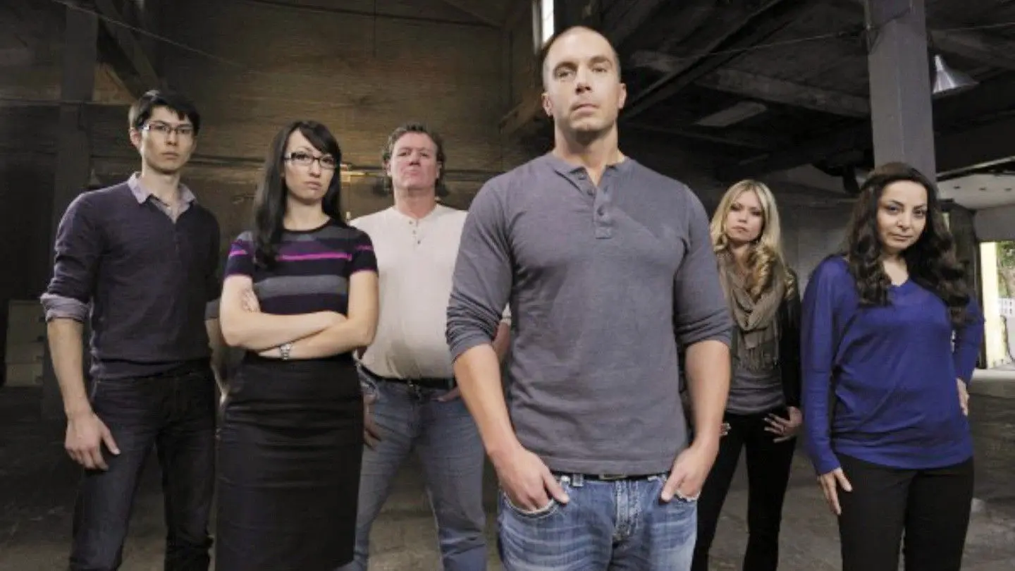 To Catch a Killer backdrop