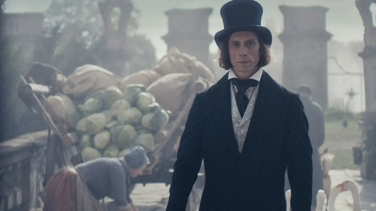 Chopin, a Sonata in Paris backdrop