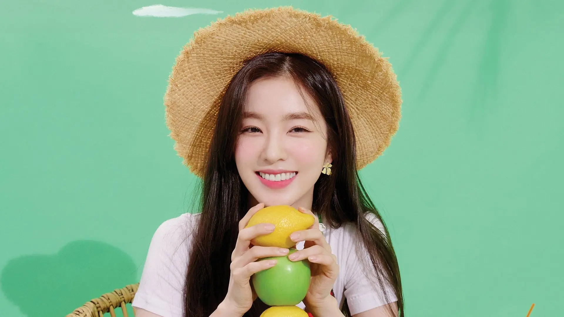 IRENE's Work & Holiday backdrop